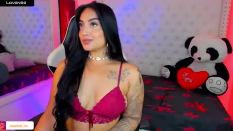 Snapshot of scarlett_luv chatting on 27, 11, 2025 Kim online show from 27, 11, 2025