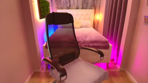 Scarlett online show from 31, 1, 2025