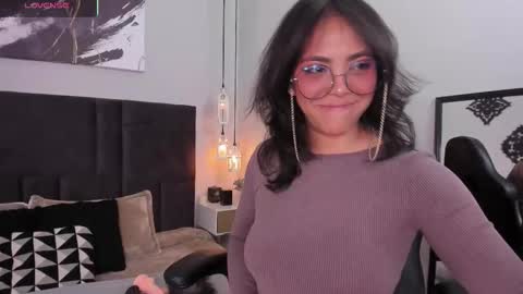 Scarllett online show from 4, 2, 2026