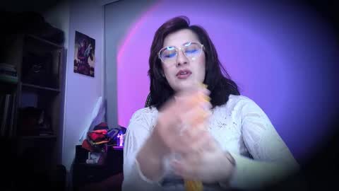 Snapshot of scarlett_sen chatting on 6, 6, 2026 Mistress Scarlett online show from 6, 6, 2026