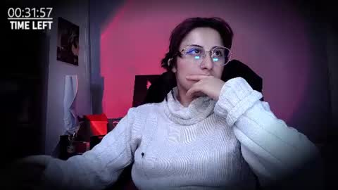 Snapshot of scarlett_sen chatting on 25, 6, 2026 Mistress Scarlett online show from 25, 6, 2026