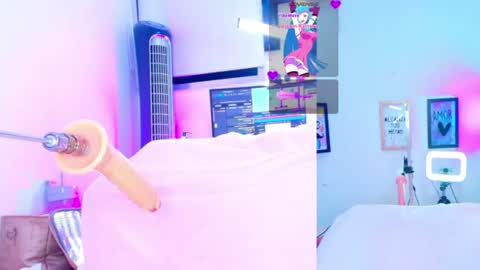 Snapshot of scarlett_smile_89 chatting on 16, 7, 2026 lorena online show from 16, 7, 2026