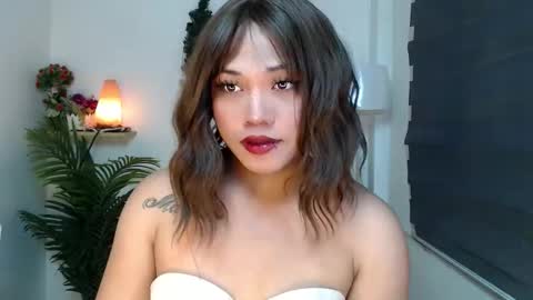    online show from 14, 10, 2025