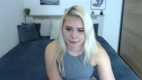 Snapshot of scarlettblue22 chatting on 10, 11, 2025 Hi there guys My pleasure in your hands pvt is open online show from 10, 11, 2025