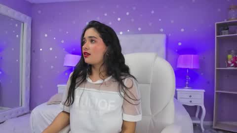 Snapshot of scarlette_15 chatting on 8, 1, 2025 Scarlette online show from 8, 1, 2025