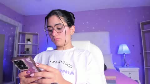Snapshot of scarlette_15 chatting on 25, 9, 2025 Scarlette online show from 25, 9, 2025
