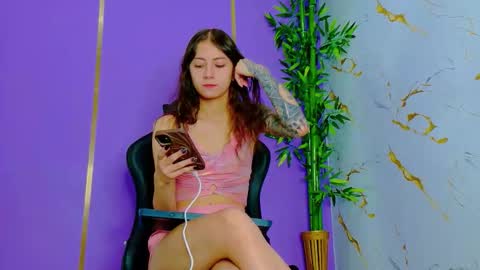 Snapshot of scarlettjones_x chatting on 15, 9, 2025 Scarlet online show from 15, 9, 2025