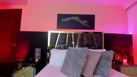 Snapshot of scarlettorres chatting on 11, 11, 2025 scarlettorres online show from 11, 11, 2025