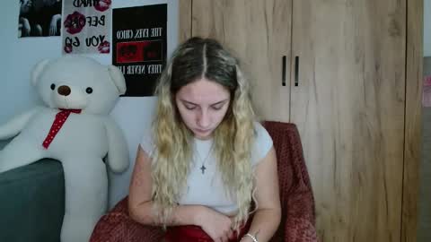 Snapshot of scarlettsmithz chatting on 11, 9, 2025 ScarlettSmithz online show from 11, 9, 2025