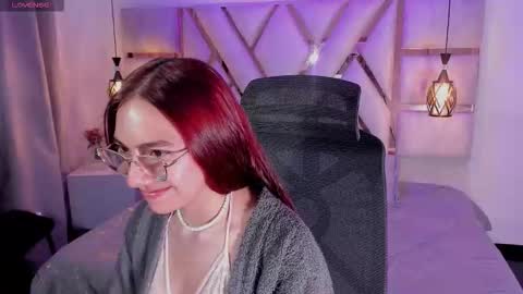 Snapshot of scarlettvg chatting on 14, 12, 2025 scarlett online show from 14, 12, 2025