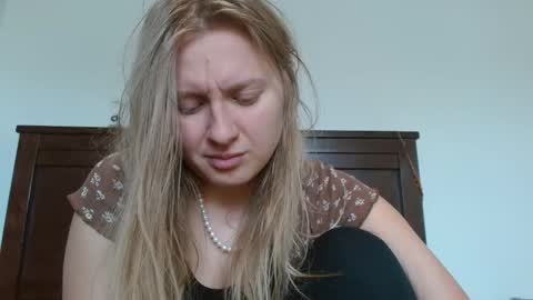 ScarTit Bernhard online show from 3, 2, 2025