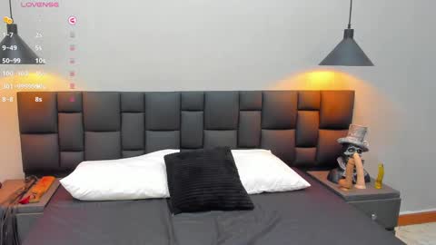 Snapshot of sccarlett_johnnson chatting on 18, 2, 2025 Ines online show from 18, 2, 2025