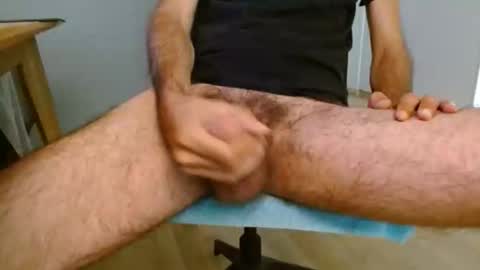 Snapshot of schnaebi13 chatting on 15, 9, 2025 schnaebi13 online show from 15, 9, 2025