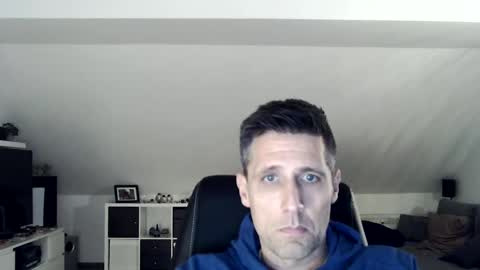 Snapshot of schnuckigeil chatting on 2, 1, 2025 Dildomen online show from 2, 1, 2025