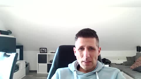 Snapshot of schnuckigeil chatting on 17, 2, 2025 Dildomen online show from 17, 2, 2025