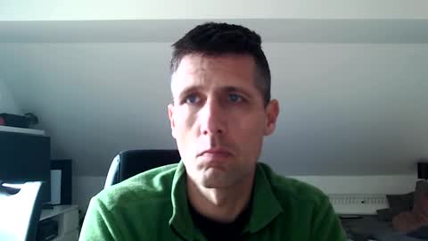 Snapshot of schnuckigeil chatting on 20, 2, 2025 Dildomen online show from 20, 2, 2025