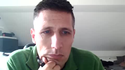 Snapshot of schnuckigeil chatting on 21, 2, 2025 Dildomen online show from 21, 2, 2025