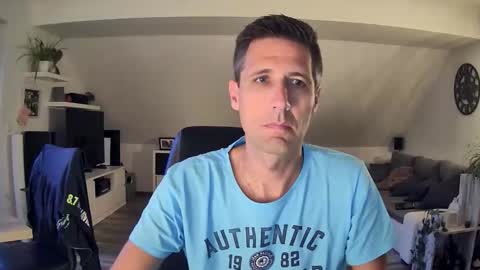 Snapshot of schnuckigeil chatting on 11, 9, 2025 Dildomen online show from 11, 9, 2025