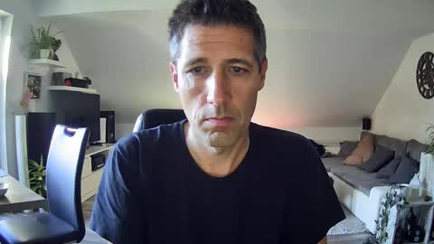 Snapshot of schnuckigeil chatting on 18, 9, 2025 Dildomen online show from 18, 9, 2025