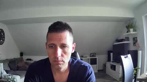 Snapshot of schnuckigeil chatting on 2, 10, 2025 Dildomen online show from 2, 10, 2025