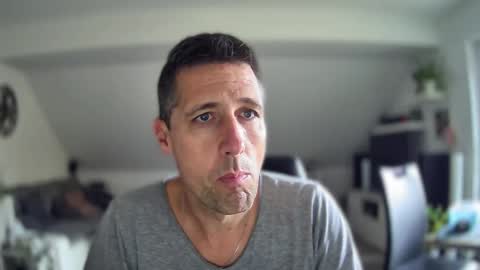 Snapshot of schnuckigeil chatting on 21, 10, 2025 Dildomen online show from 21, 10, 2025