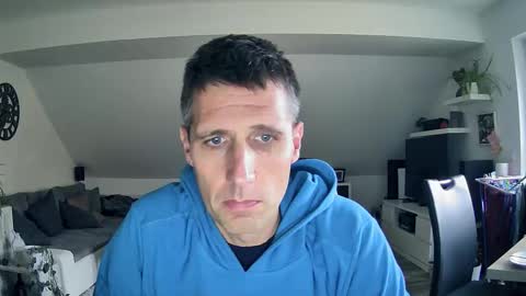 Snapshot of schnuckigeil chatting on 28, 10, 2025 Dildomen online show from 28, 10, 2025