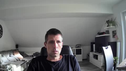 Snapshot of schnuckigeil chatting on 31, 10, 2025 Dildomen online show from 31, 10, 2025