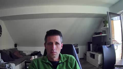 Snapshot of schnuckigeil chatting on 4, 11, 2025 Dildomen online show from 4, 11, 2025