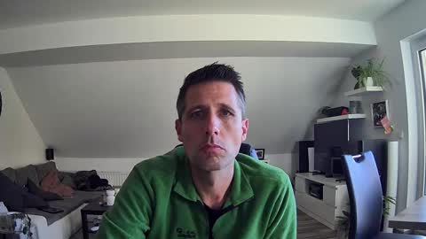 Snapshot of schnuckigeil chatting on 6, 11, 2025 Dildomen online show from 6, 11, 2025