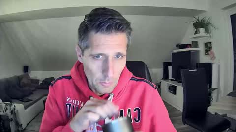 Snapshot of schnuckigeil chatting on 10, 11, 2025 Dildomen online show from 10, 11, 2025