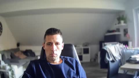 Snapshot of schnuckigeil chatting on 21, 11, 2025 Dildomen online show from 21, 11, 2025