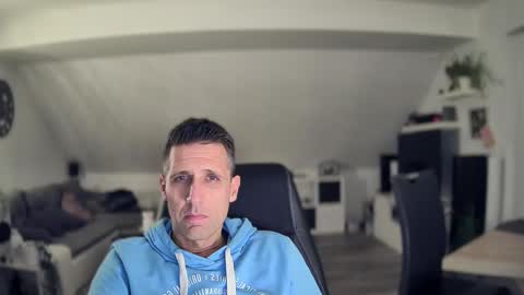 Snapshot of schnuckigeil chatting on 24, 11, 2025 Dildomen online show from 24, 11, 2025