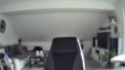 Snapshot of schnuckigeil chatting on 1, 12, 2025 Dildomen online show from 1, 12, 2025