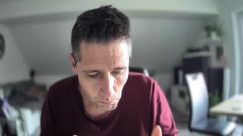 Snapshot of schnuckigeil chatting on 2, 12, 2025 Dildomen online show from 2, 12, 2025