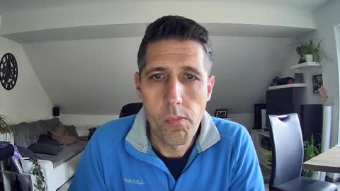 Snapshot of schnuckigeil chatting on 5, 12, 2025 Dildomen online show from 5, 12, 2025