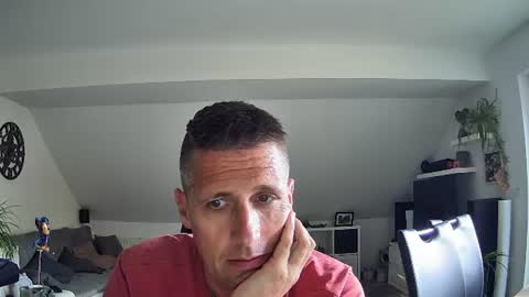 Snapshot of schnuckigeil chatting on 20, 7, 2026 Dildomen online show from 20, 7, 2026
