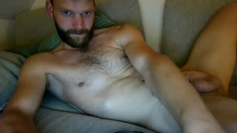 Snapshot of schrilliex chatting on 28, 7, 2026 Scautch online show from 28, 7, 2026