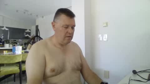 Snapshot of scoobs71 chatting on 26, 11, 2025 Scoobs online show from 26, 11, 2025