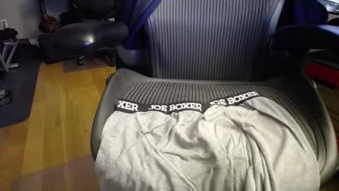 Snapshot of scotchmints chatting on 27, 11, 2025 . online show from 27, 11, 2025