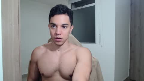 Snapshot of scott_brasher1 chatting on 27, 1, 2025 Twitter Scott brasher1 Instagram Camiloestuardo2 online show from 27, 1, 2025