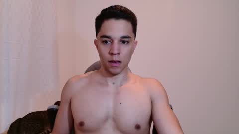 Snapshot of scott_brasher1 chatting on 4, 3, 2025 Twitter Scott brasher1 Instagram Camiloestuardo2 online show from 4, 3, 2025