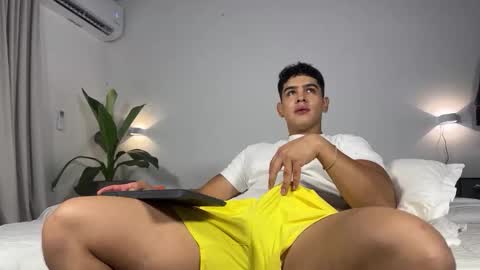 Snapshot of scott_flintt chatting on 18, 11, 2025 Andrew Flintt online show from 18, 11, 2025