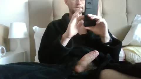 scottish daddy online show from 10, 1, 2025