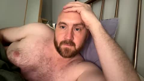 Snapshot of scottric chatting on 24, 9, 2025 SexyDaddy online show from 24, 9, 2025
