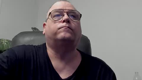 Snapshot of scotty8ballz chatting on 3, 3, 2025 YourBannana1 online show from 3, 3, 2025