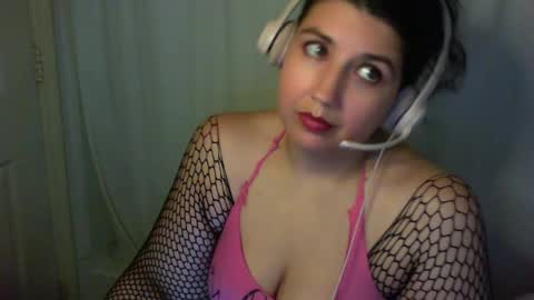 Snapshot of scumbagsmith chatting on 5, 11, 2025 Danni online show from 5, 11, 2025