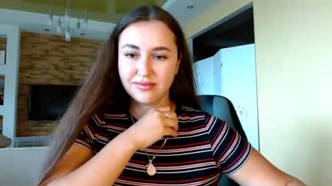 Elizabeth  online show from 20, 7, 2026
