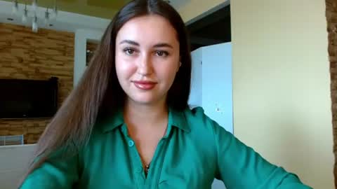 Elizabeth  online show from 24, 7, 2026