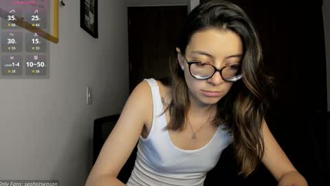 Snapshot of seahotseason chatting on 21, 11, 2025 Aria Independent model online show from 21, 11, 2025