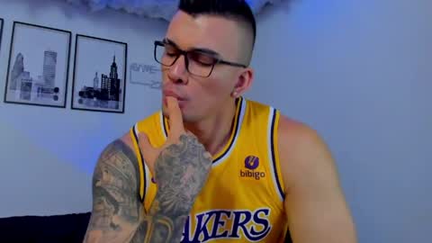Snapshot of sean_carrera69 chatting on 17, 5, 2026 Sean Carrera online show from 17, 5, 2026